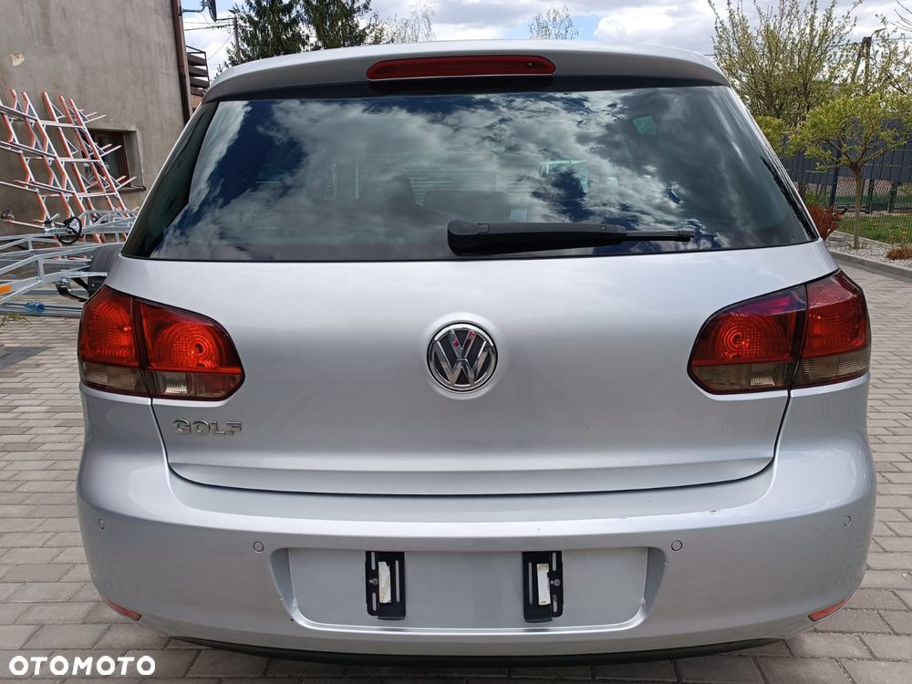 Volkswagen Golf 1.6 United - 32