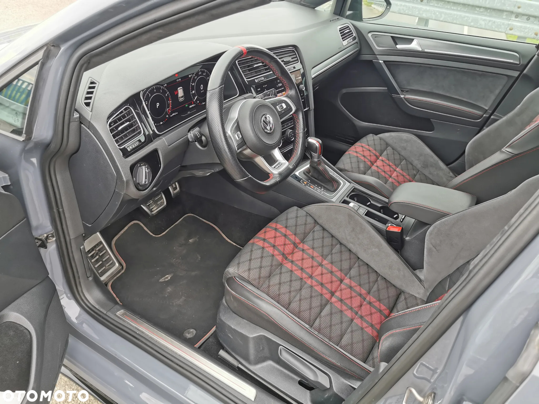 Volkswagen Golf VII 2.0 TSI GTI TCR DSG - 13