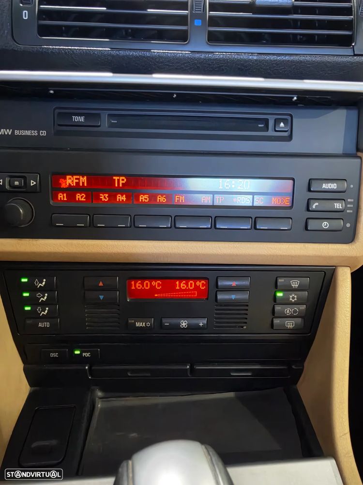 BMW 530 iA - 12
