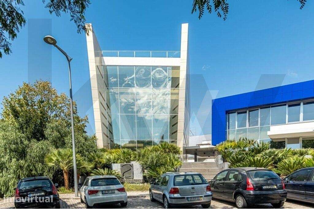 Edifício Exclusivo de Escritórios com Terraço Panorâmico e Estacioname - Grande imagem: 4/55
