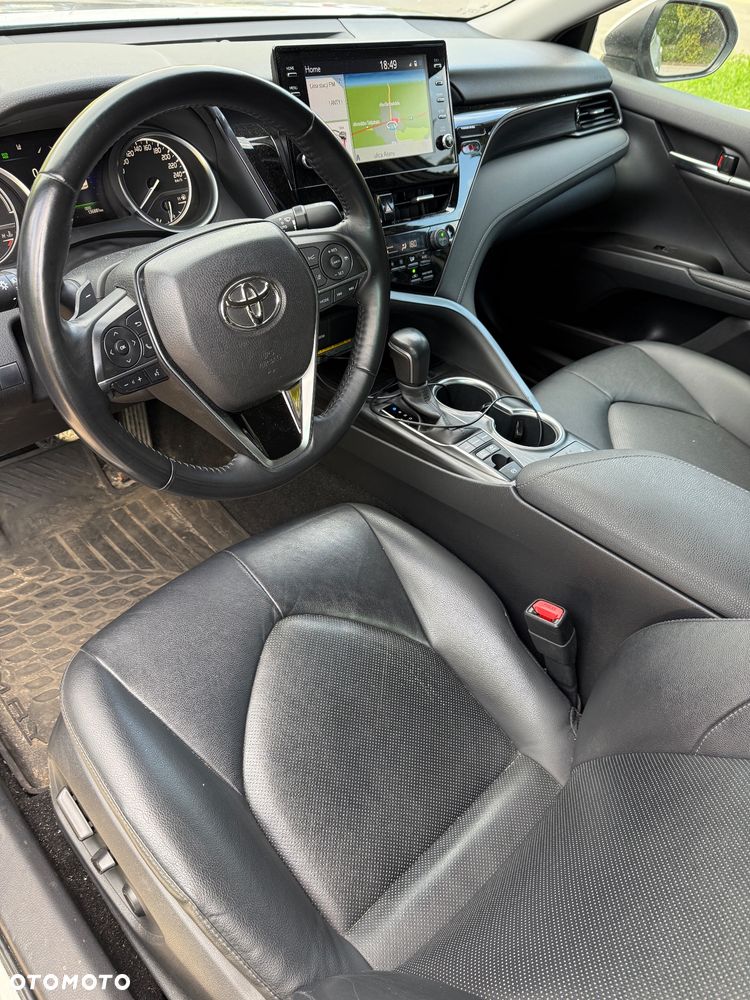 Toyota Camry 2.5 Hybrid Executive CVT - 12