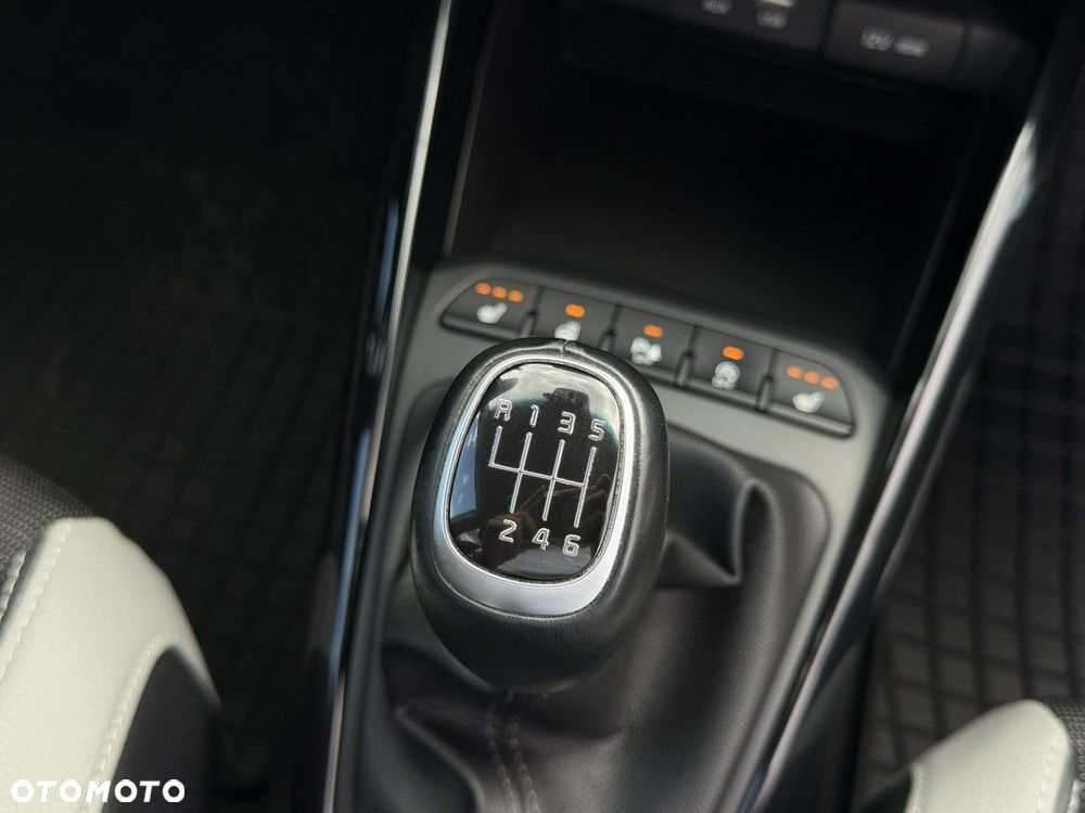 Kia Stonic - 20