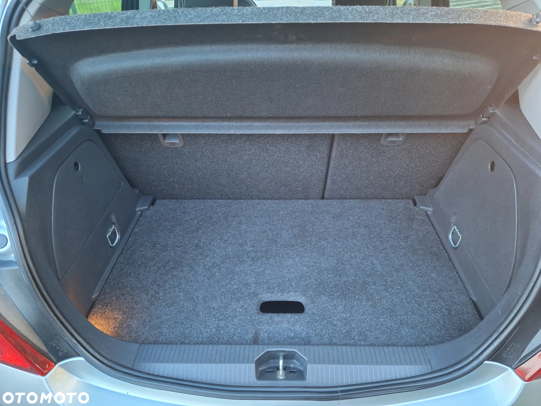 Opel Corsa 1.4 16V Edition 150 - 21