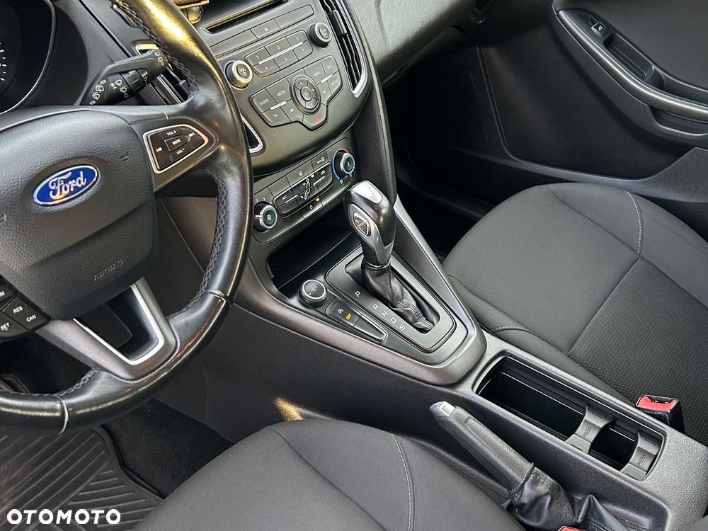 Ford Focus 1.5 TDCi Trend PowerShift - 8
