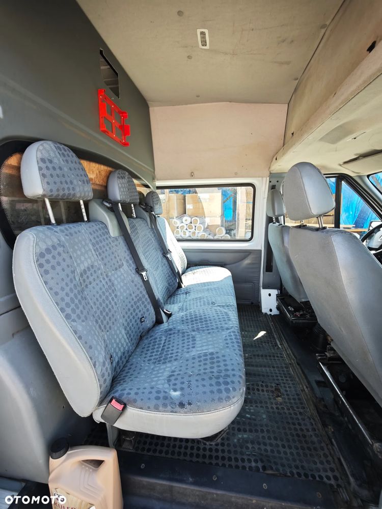 Ford Transit - 9
