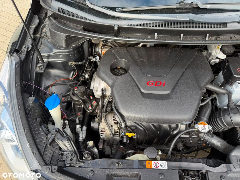 Hyundai i30 1.6 GDI Style - 24