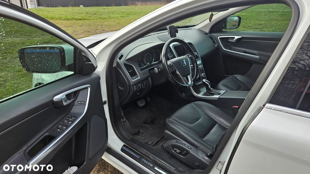 Volvo XC 60 T5 AWD Summum - 9
