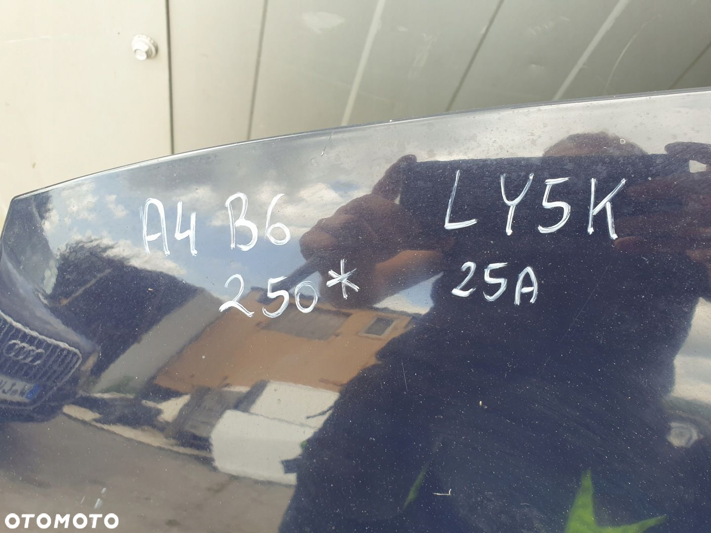 MASKA POKRYWA SILNIKA AUDI A4 B6 KOD LAKIERU LY5K - 11