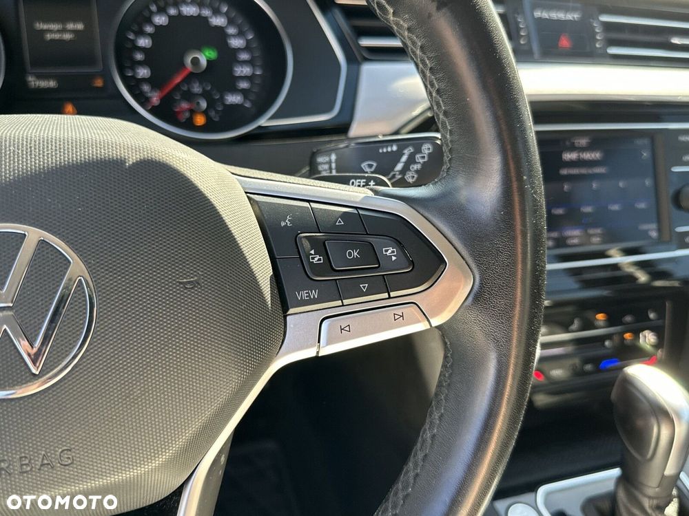 Volkswagen Passat 2.0 TDI EVO Business DSG - 28