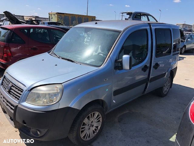 Dezmembrez Fiat Doblo an 2008 1.3 Multijet - 8