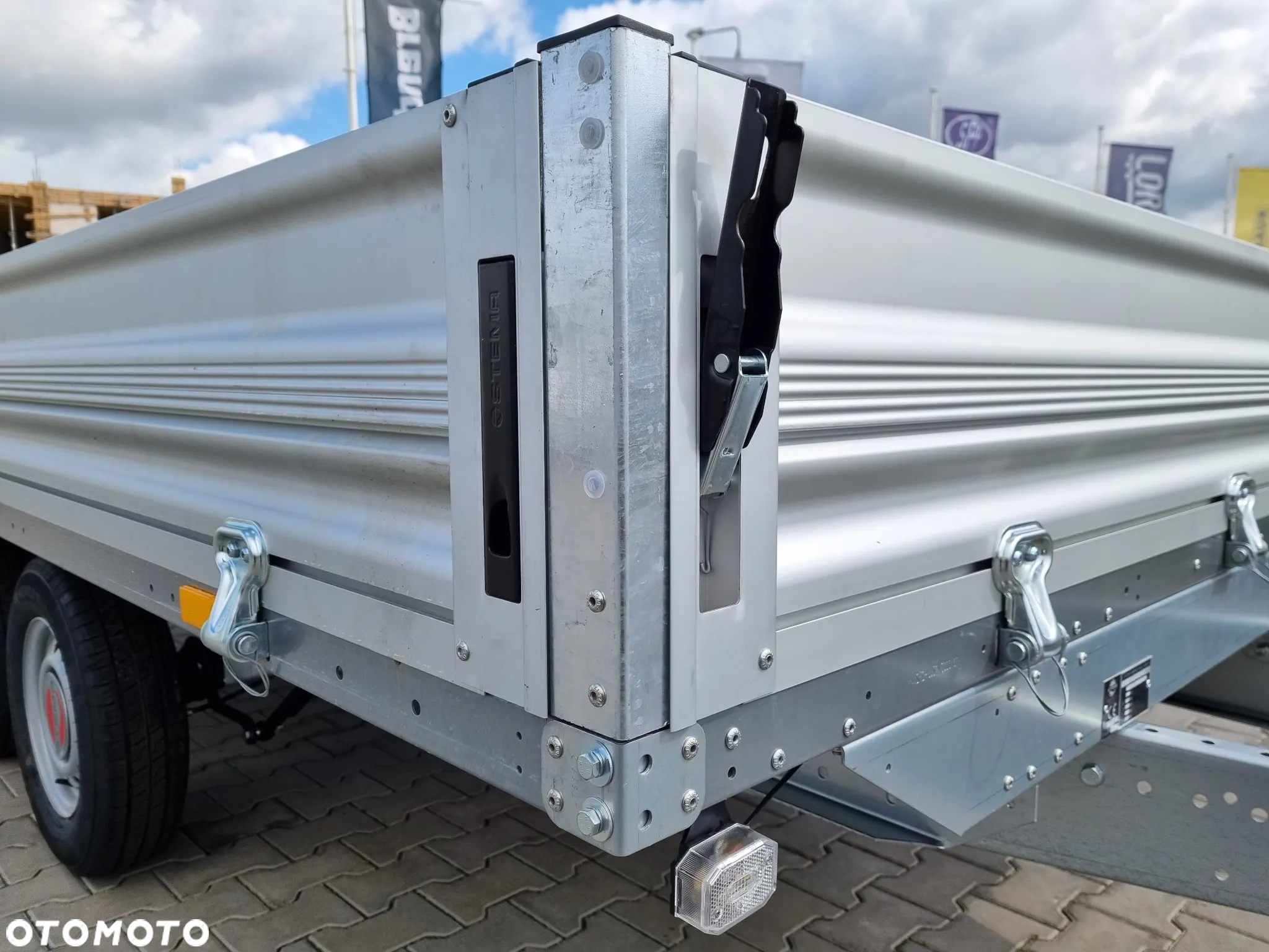 Stema SH O2 27-40-20.2 Przyczepa 401x203 cm 2,7T - 8