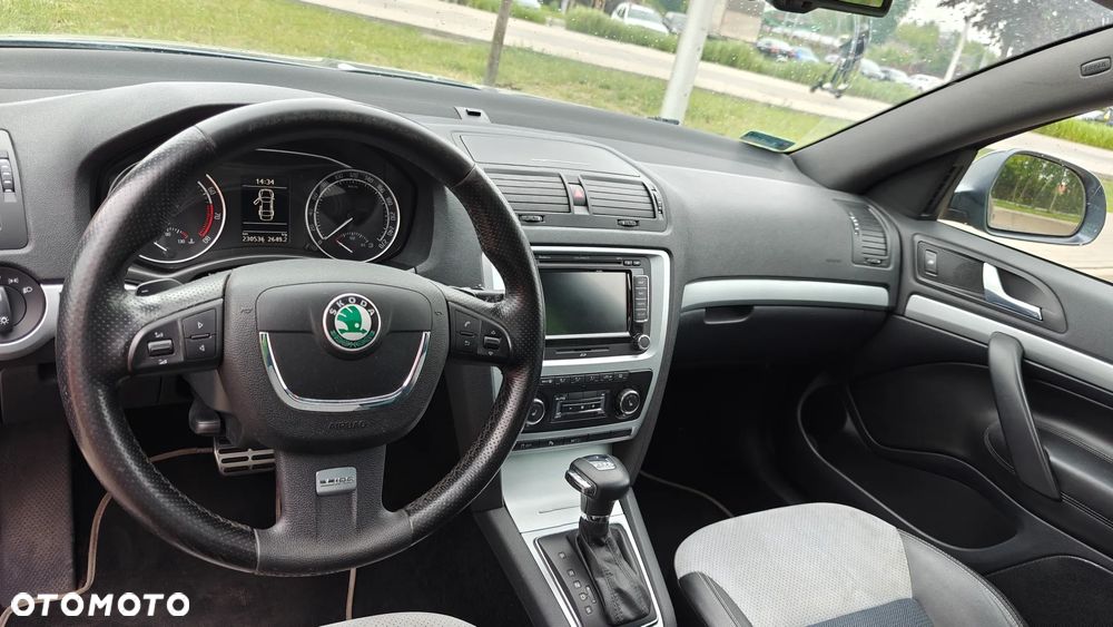 Skoda Octavia 2.0 TFSI RS DSG - 11