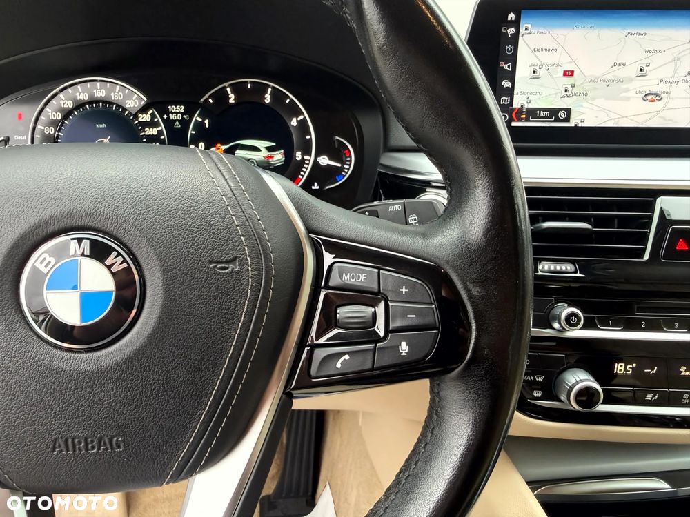 BMW Seria 5 520d Sport Line sport - 27