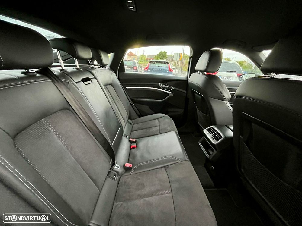 Audi e-tron 55 quattro S line - 14
