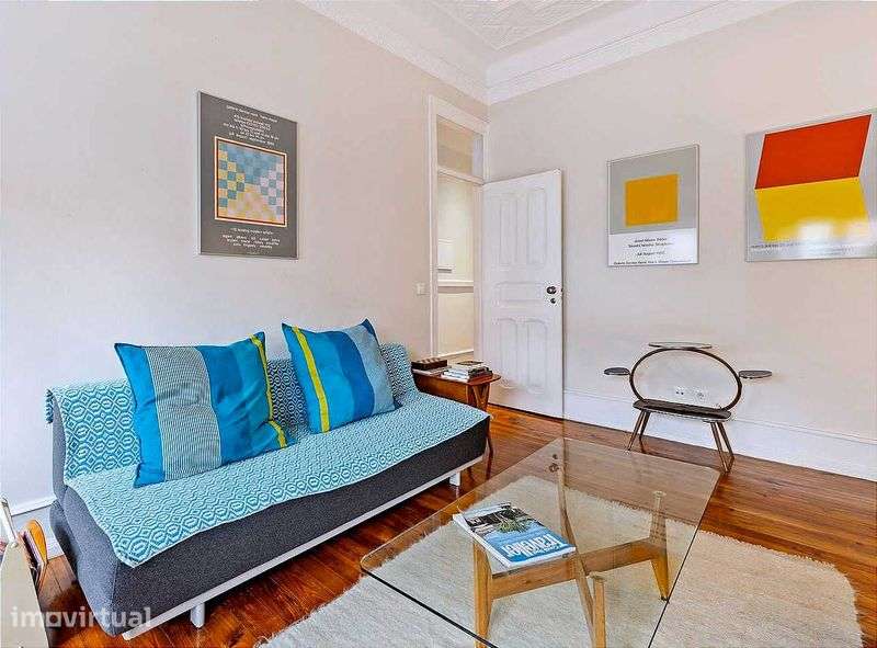 Apartamento espaçoso e luminoso com elevador - Grande imagem: 2/10