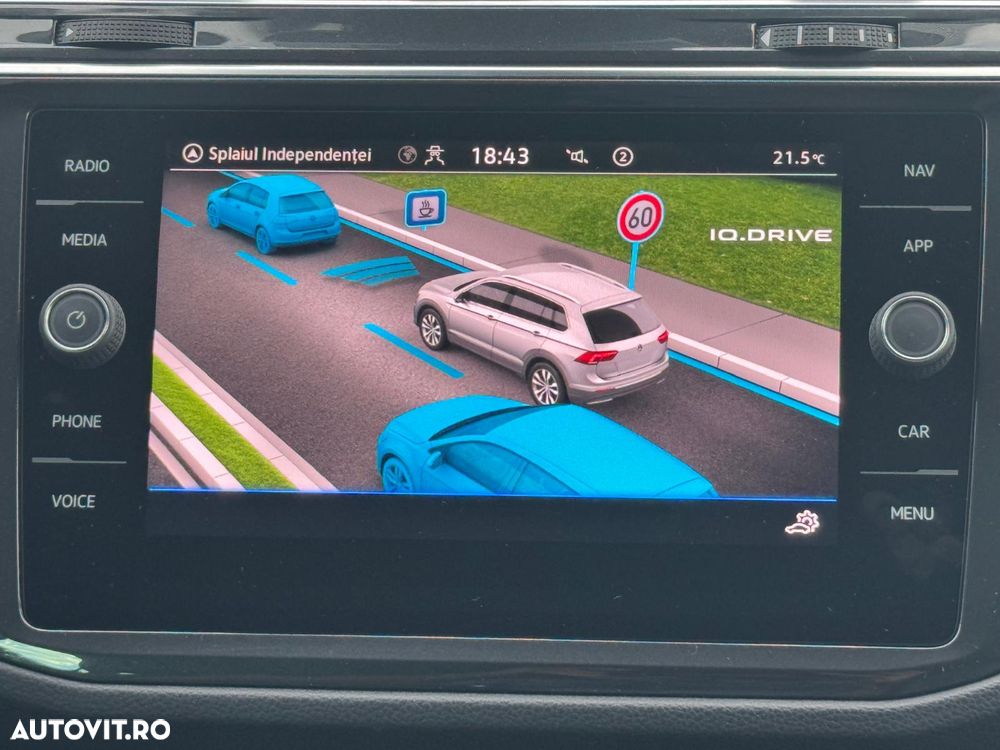 Volkswagen Tiguan 2.0 TDI SCR DSG Life - 18