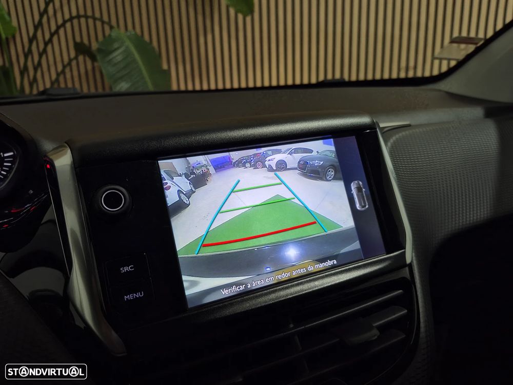 Peugeot 208 1.2 PureTech Style - 10