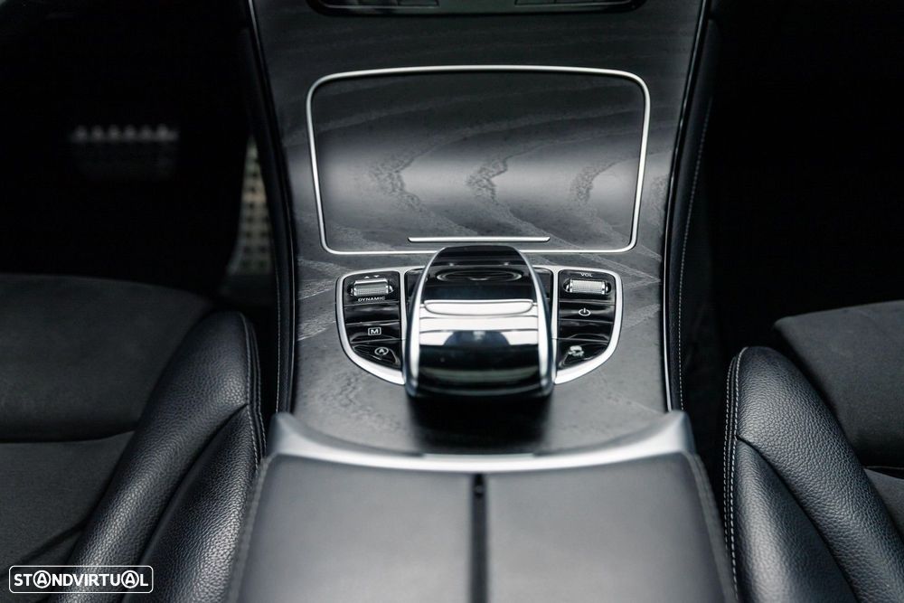 Mercedes-Benz GLC 250 d 4Matic 9G-TRONIC AMG Line - 40