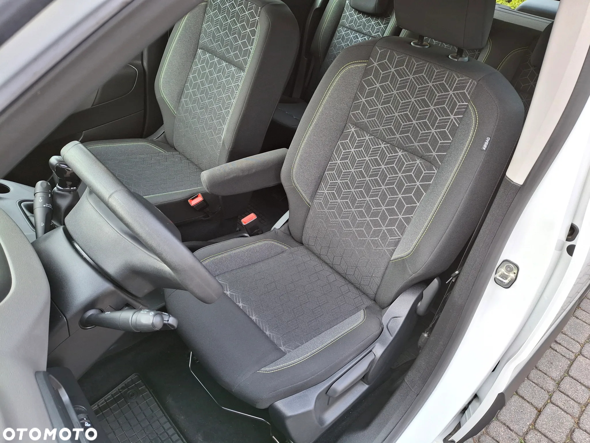 Peugeot Rifter 1.5 BlueHDI Active - 21