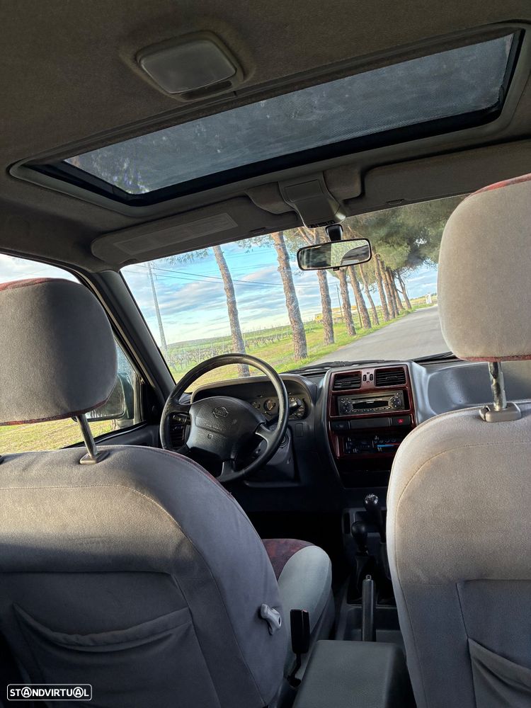 Nissan Terrano II 2.7 TDi SE AC+TA - 10