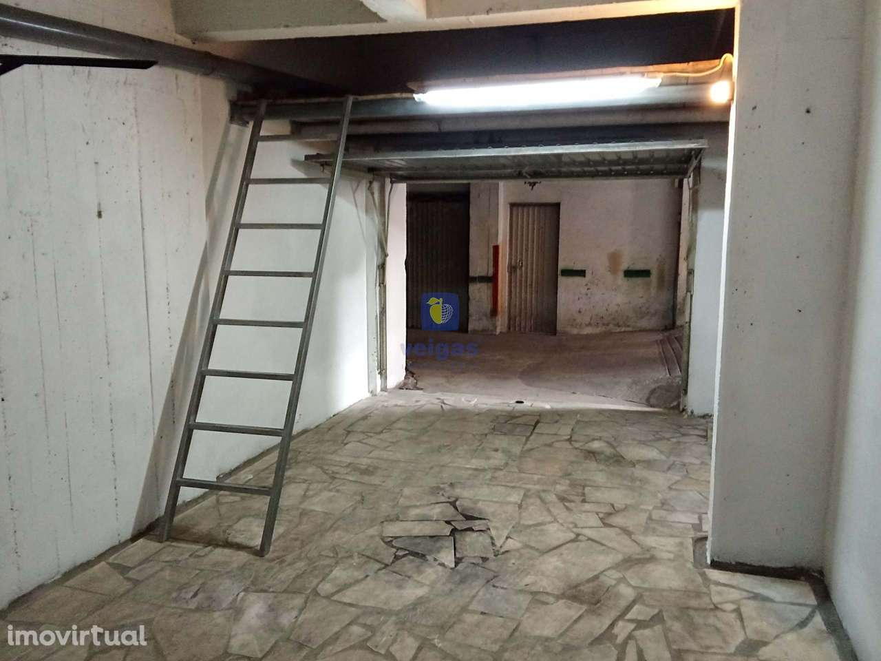 Garagem Box em Fitares - Valor Negociável - Grande imagem: 3/12