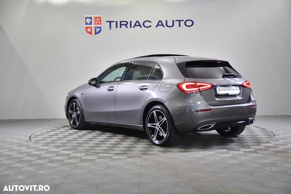 Mercedes-Benz A 250 e 8G-DCT - 3