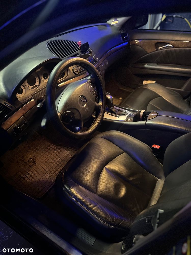 Mercedes-Benz Klasa E 320 CDI T Avantgarde - 12
