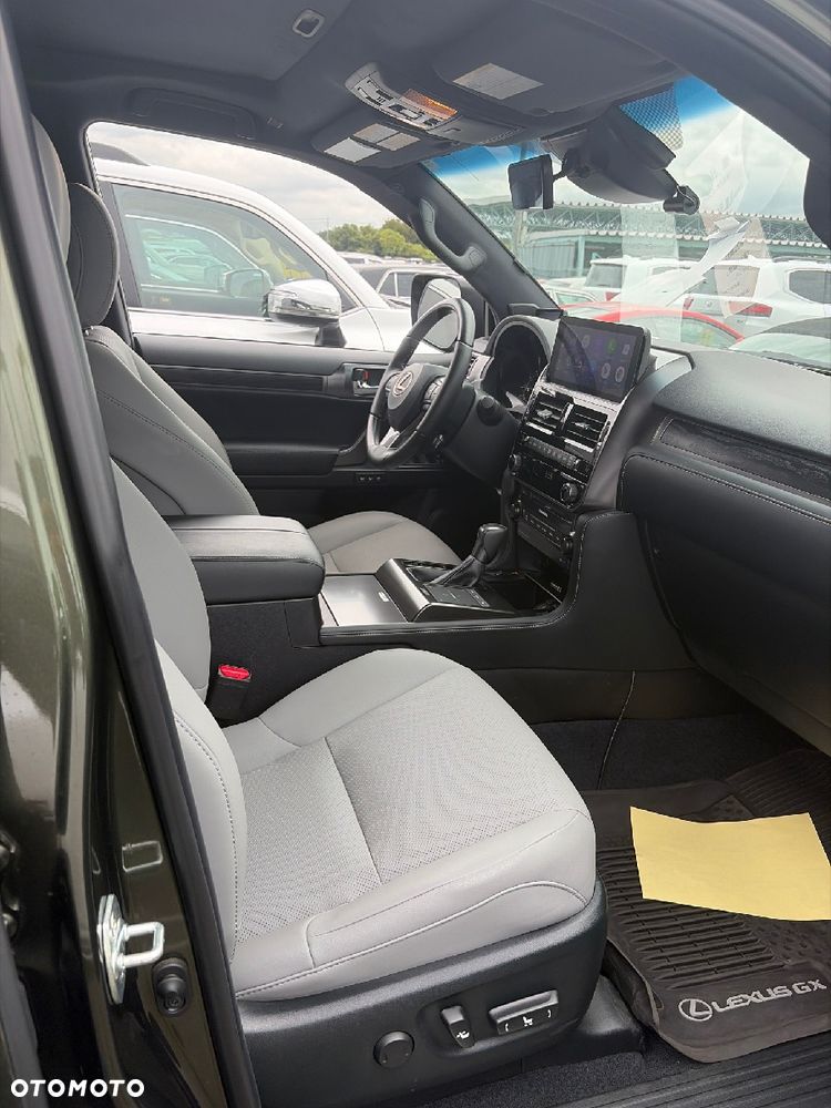 Lexus GX - 28