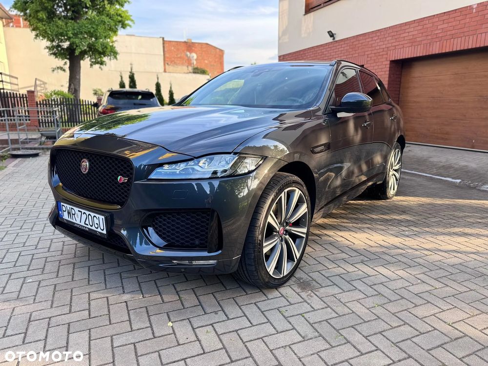 Jaguar F-Pace 30d AWD R-Sport - 17