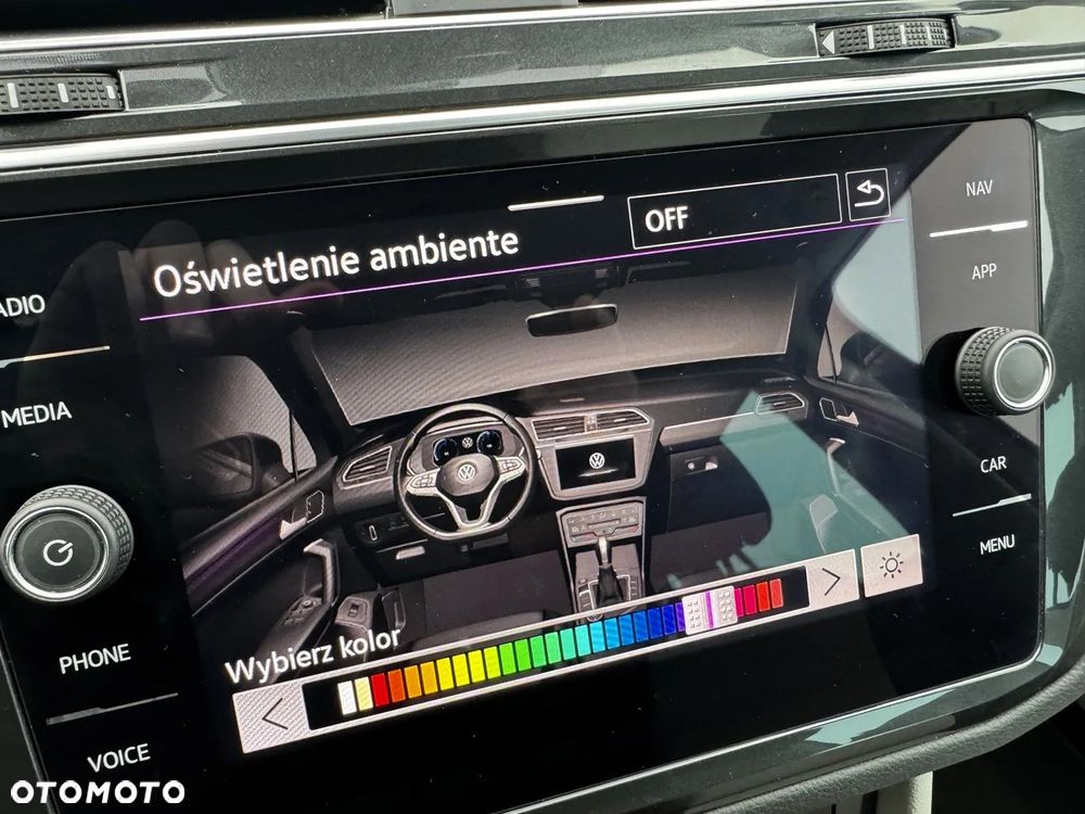Volkswagen Tiguan 2.0 TDI Elegance DSG - 40