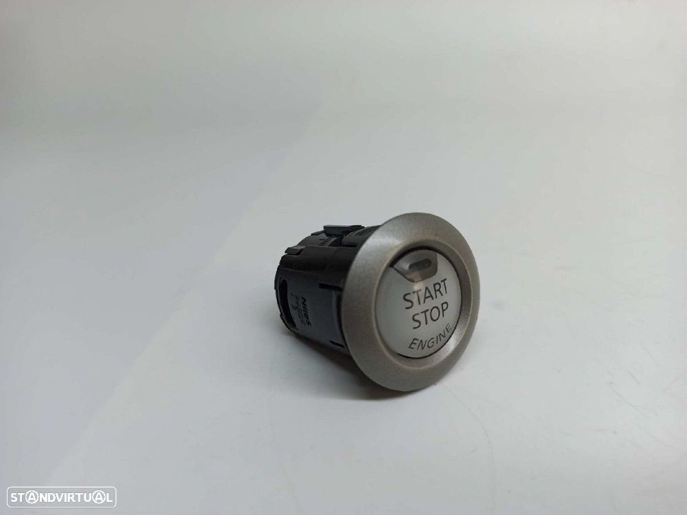 INSERIR INTERRUPTOR DE PARADA NISSAN JUKE (F15) ACENTA - 7