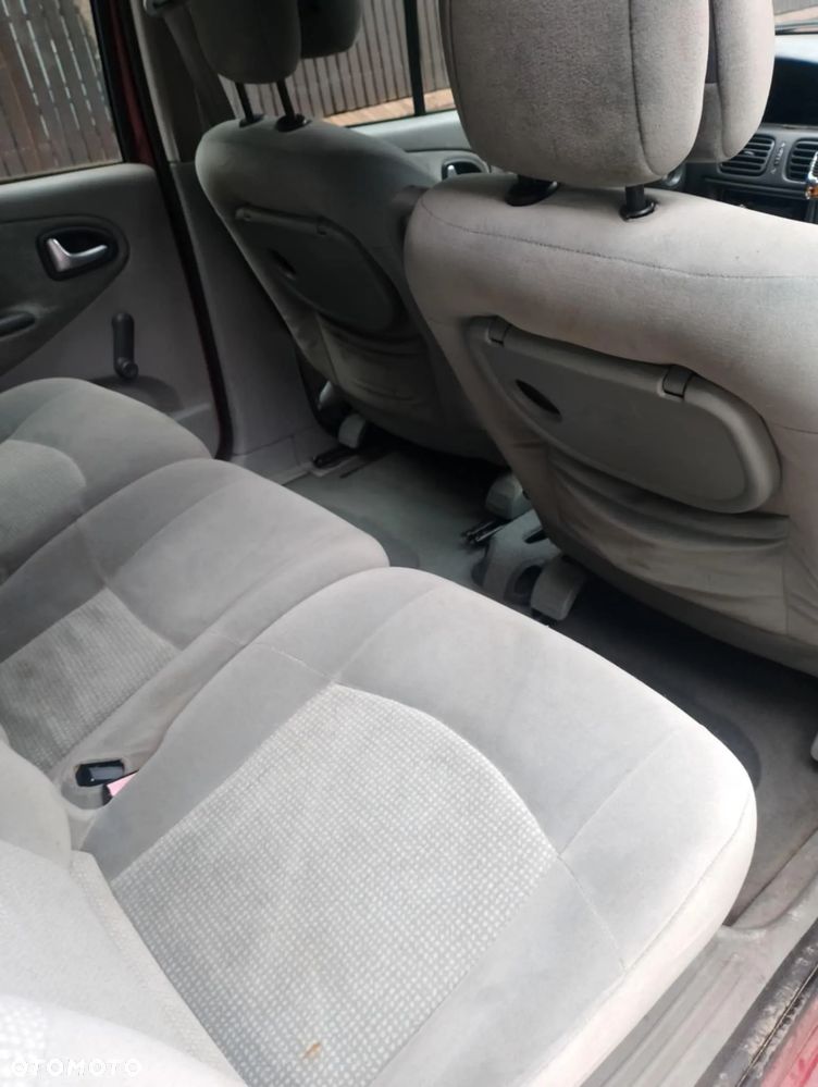 Renault Scenic - 6