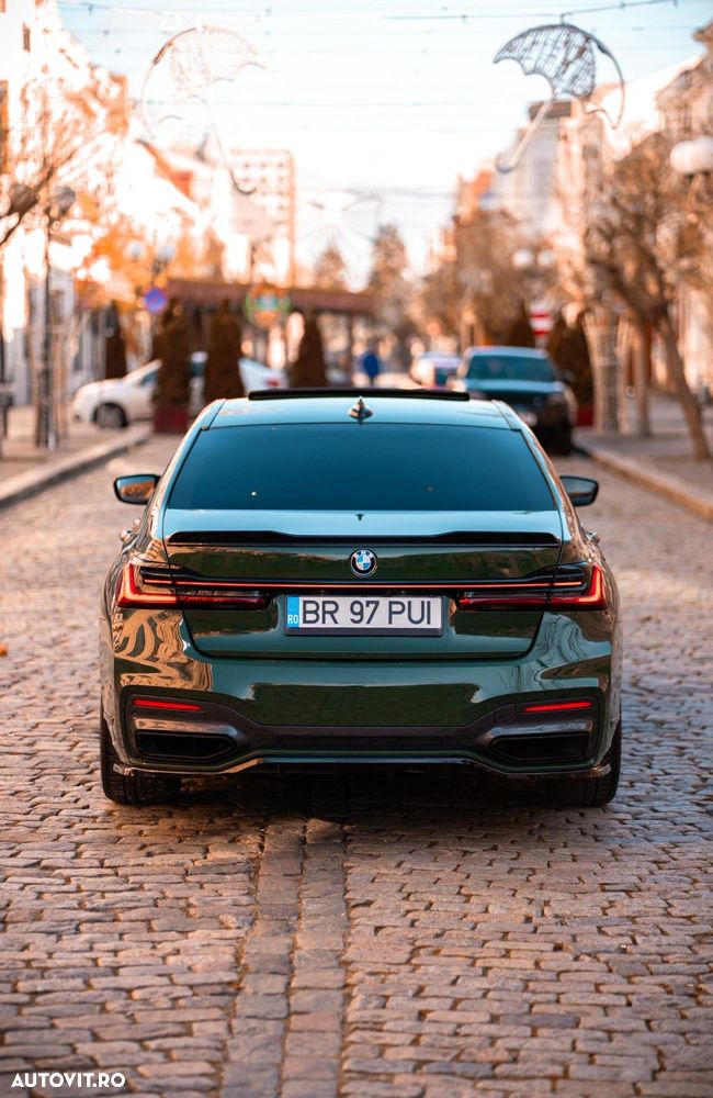 BMW Seria 7 750i xDrive - 3