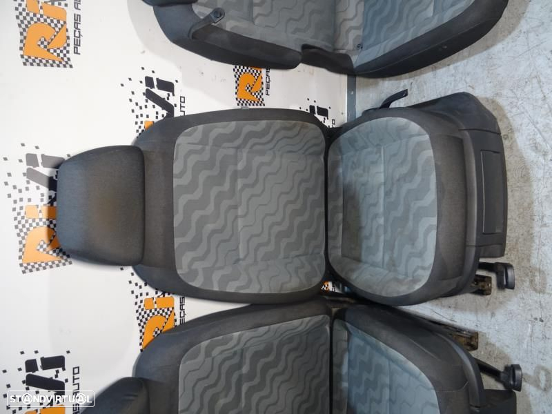 Conjunto De Bancos Skoda Roomster (5J)  Bancos Skoda Roomster - 5