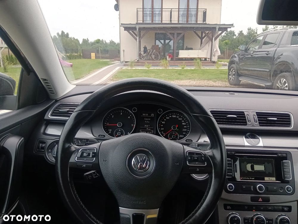 Volkswagen Passat 2.0 TDI Comfortline DSG - 15