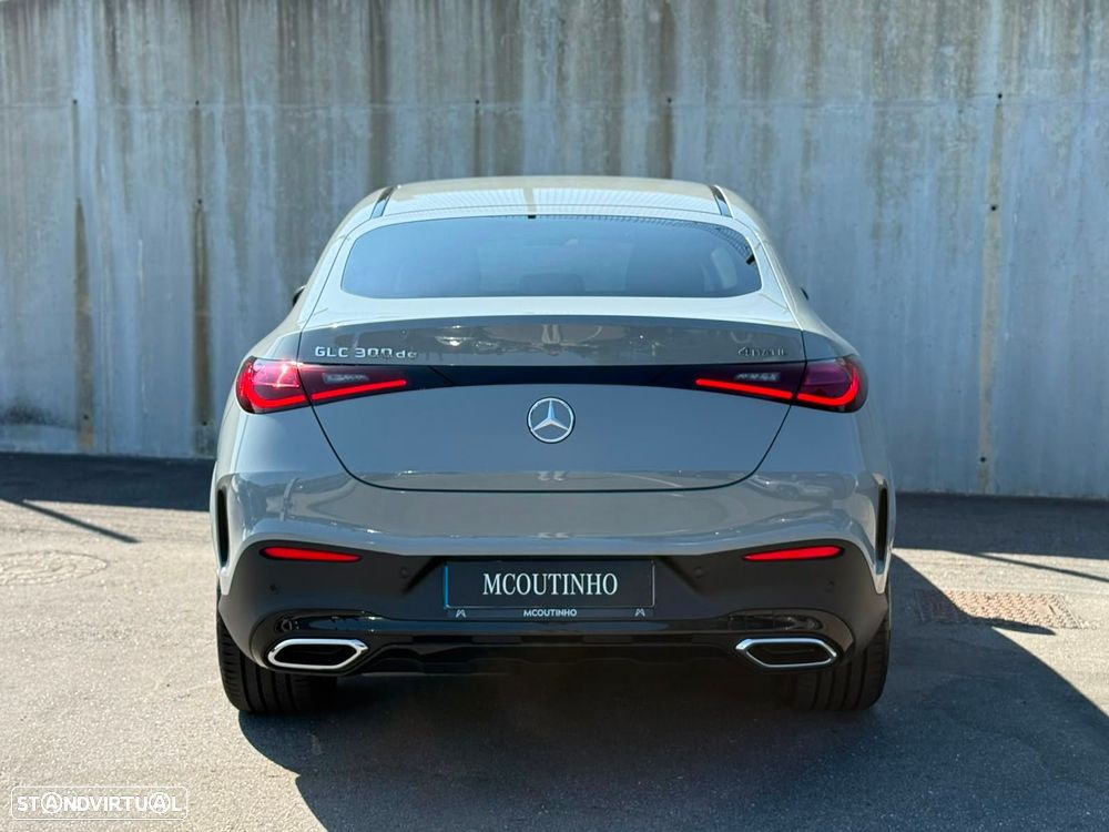 Mercedes-Benz GLC 300 de Coupe 4Matic - 4