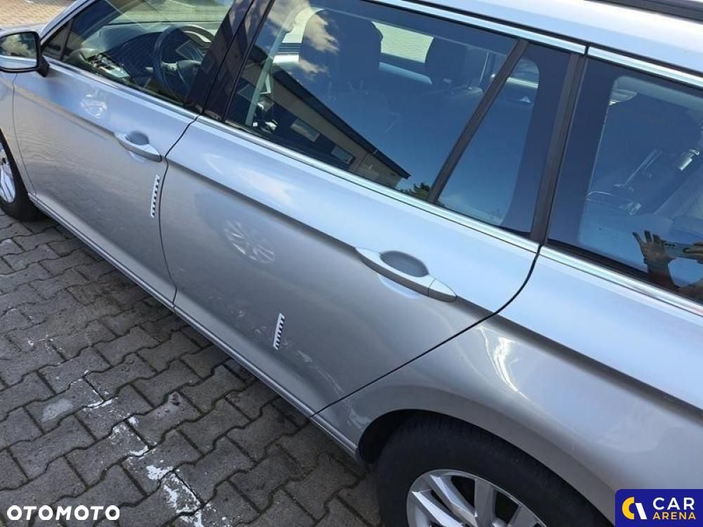 Volkswagen Passat - 25