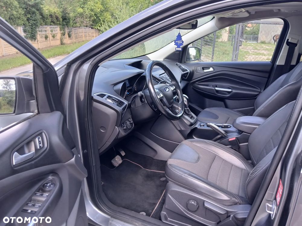 Ford Kuga 2.0 TDCi 4x4 Titanium - 14