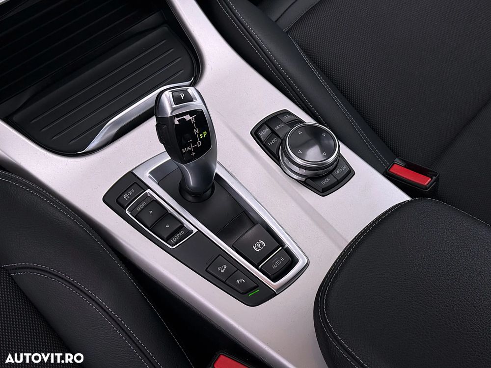 BMW X3 xDrive20d AT xLine - 28