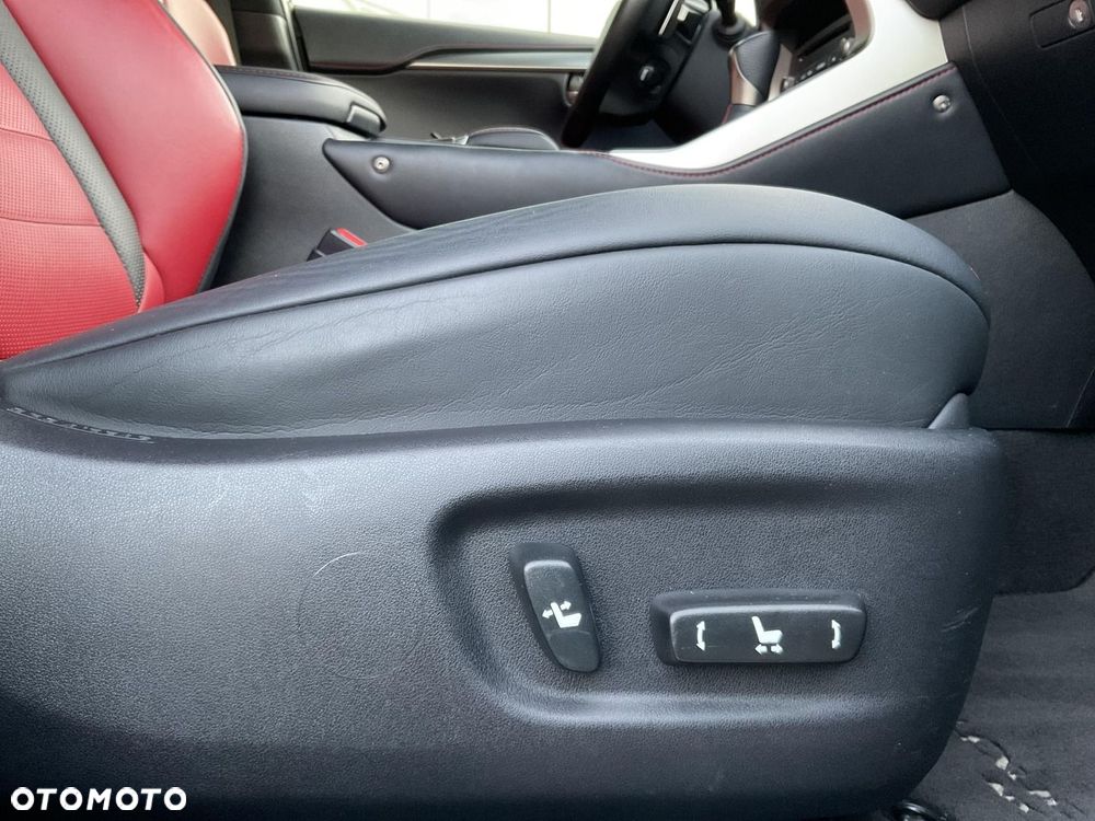 Lexus NX 300h F Sport Edition AWD - 31