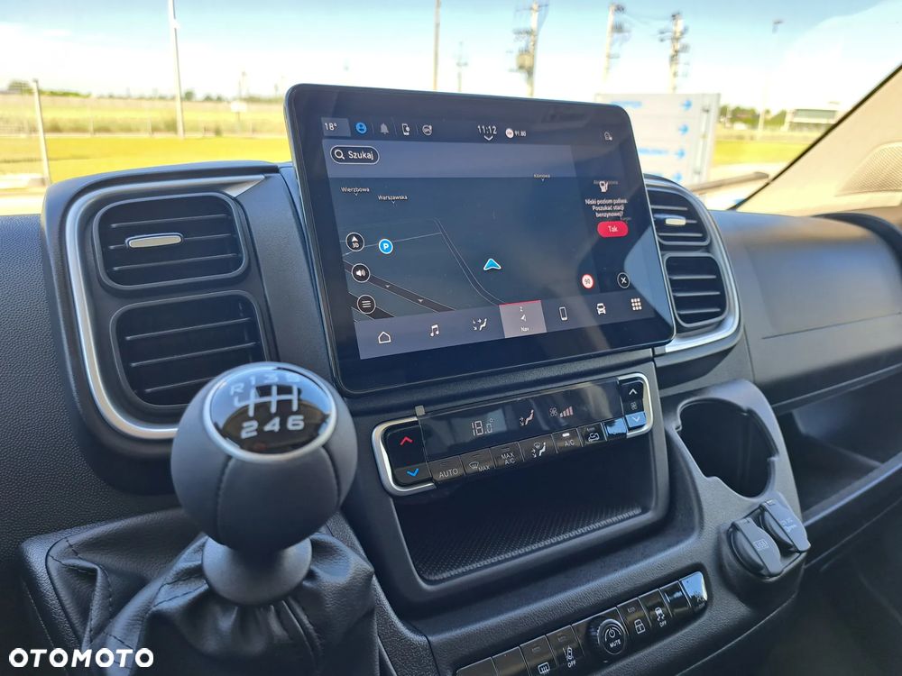 Fiat Ducato Kontener z windą - 29
