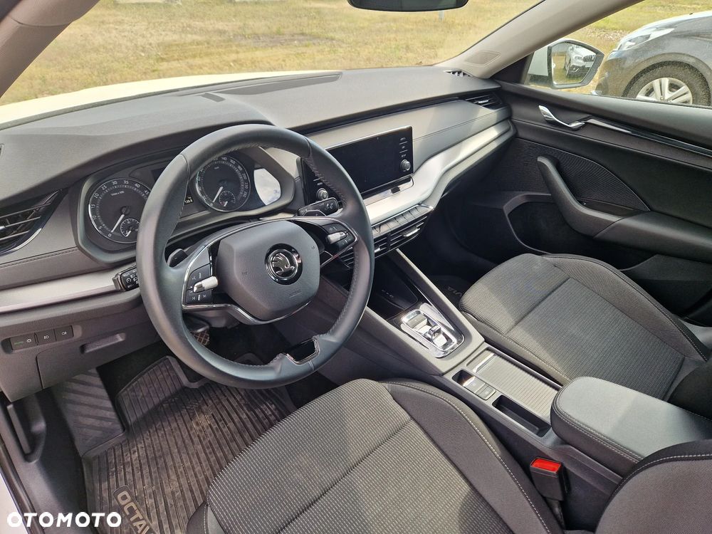 Skoda Octavia 2.0 TDI Ambition DSG - 10