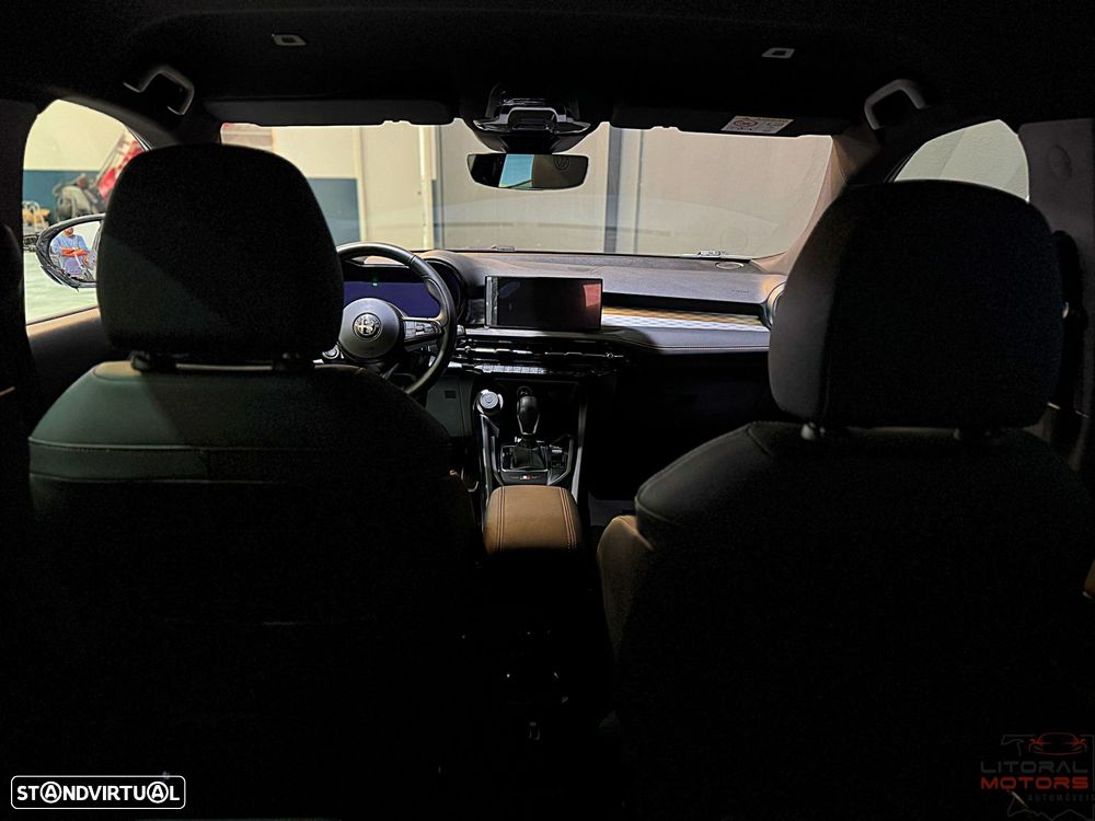 Alfa Romeo Tonale 1.3 VGT Plug-In-Hybrid Q4 Edizione Speciale - 36