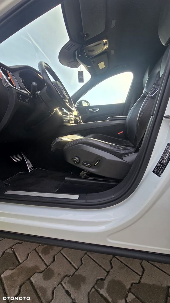 Volvo XC 60 - 33