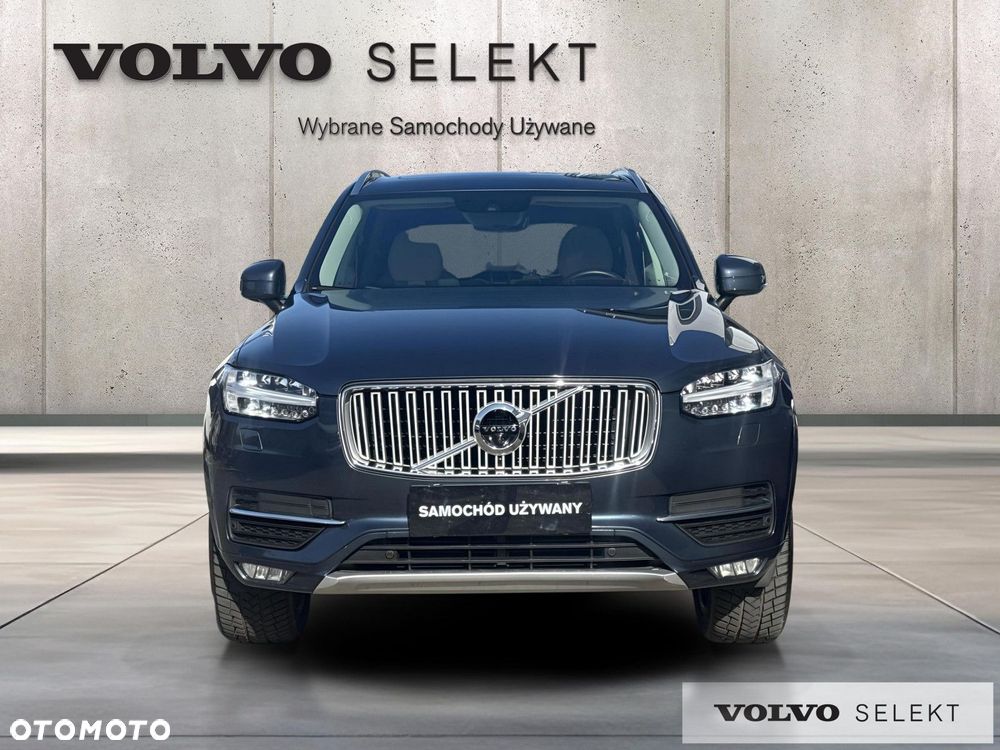 Volvo XC 90 - 8