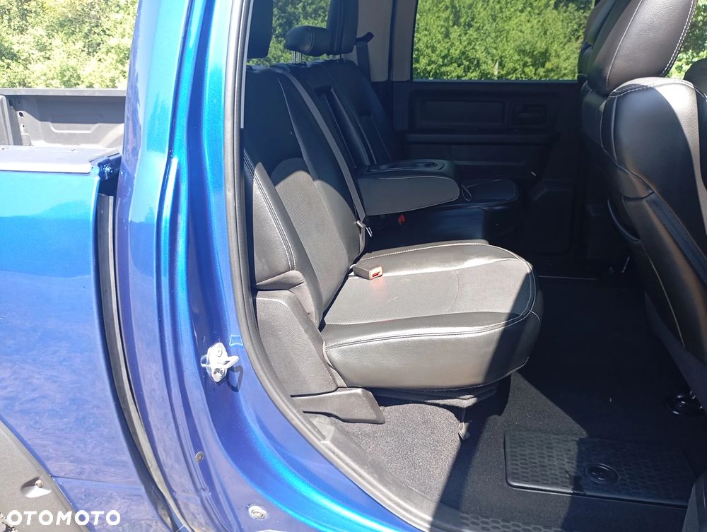 RAM 1500 Crew Cab Shortbed Bighorn - 10