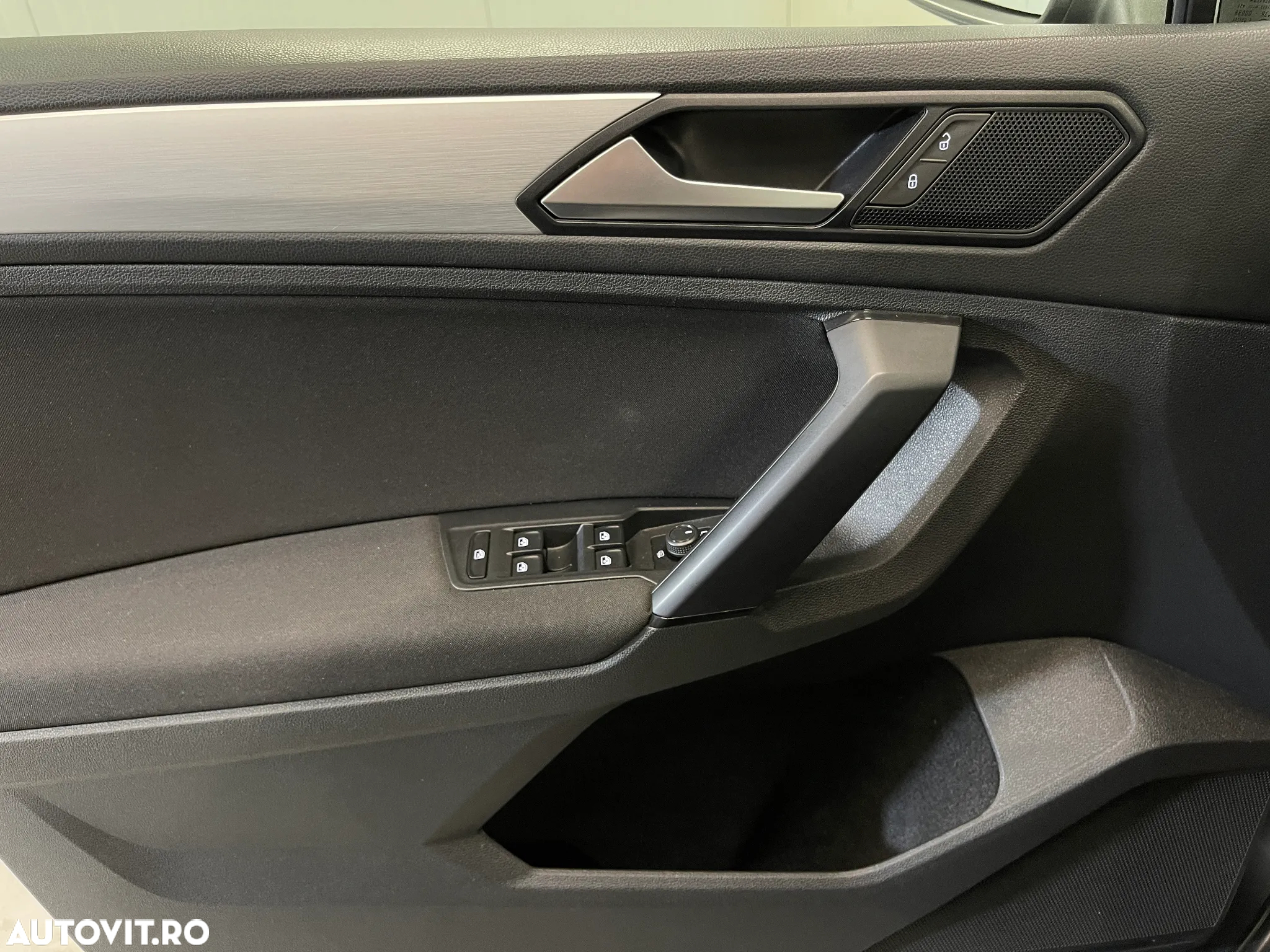 Volkswagen Tiguan 2.0 TDI DPF DSG Comfortline - 26
