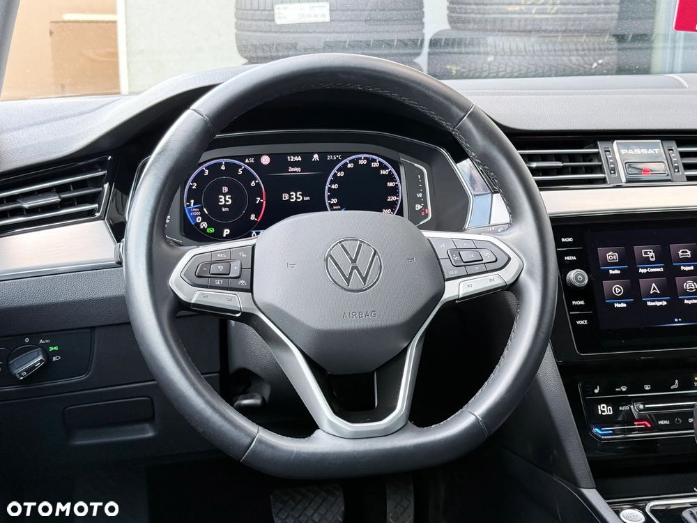 Volkswagen Passat Variant 2.0 TSI Elegance DSG - 32