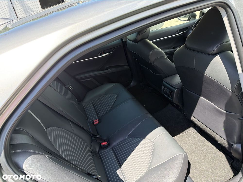 Toyota Camry 2.5 Hybrid Prestige CVT - 11