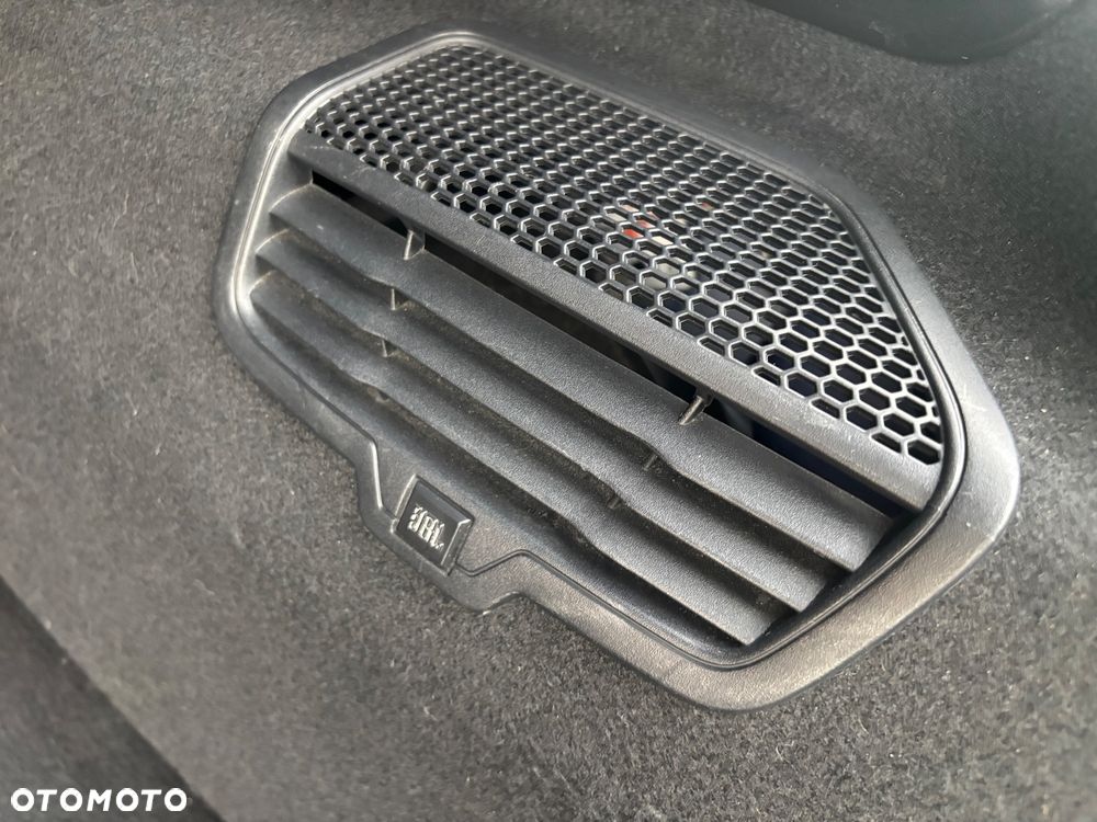 Peugeot 208 1.6 THP GTi - 22